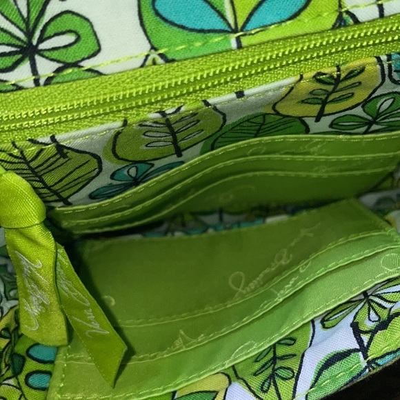 Vera Bradley Purse - Picture 4 of 5